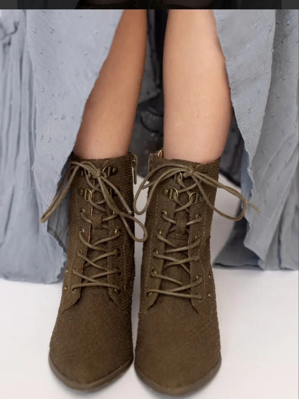 JOYFOLIE Eliza Boot in Brown size 2 Youth